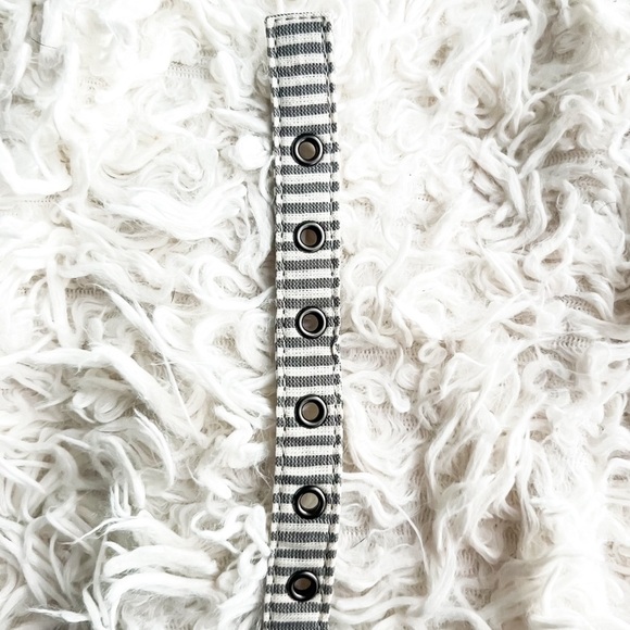 Boots & Barkley Striped Fashion Dog Collar with Pin Buckle, Size M - Picture 5 of 7